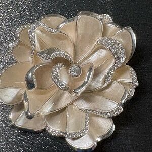 JOAN RIVERS VINTAGE LIMITED EDITION GARDENIA BROOCH